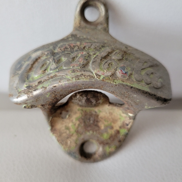 Vintage Coca Cola Bottle Opener ~ Great for Outdoor Bar Cart ~ Antique? ~ As-Is! - Picture 14 of 14